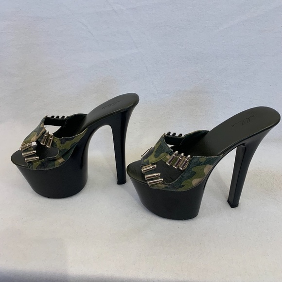 Ellie Camo Bullet Mules 6" Heel Size 6 Cloth metal and lacquered wood - Picture 3 of 7
